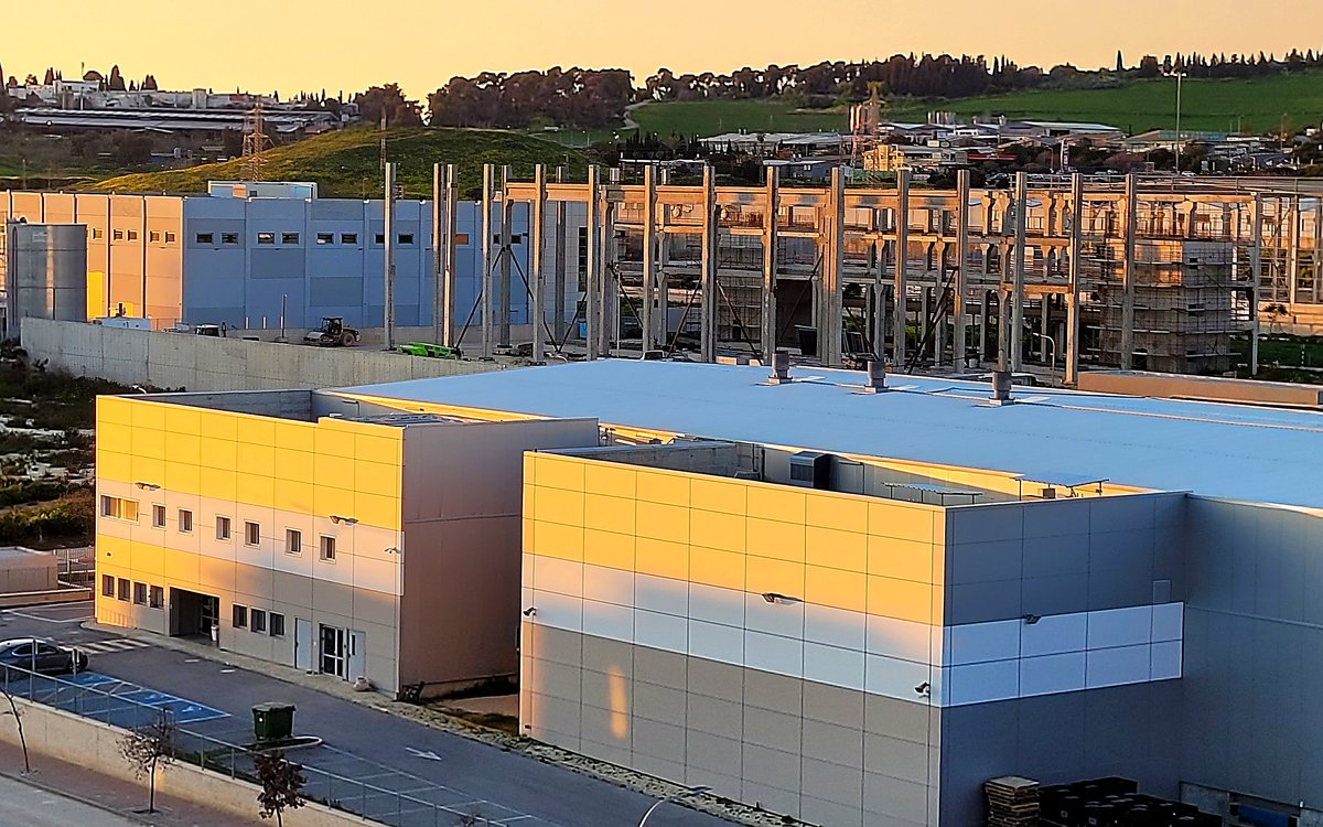 Phased Warehouse Complex