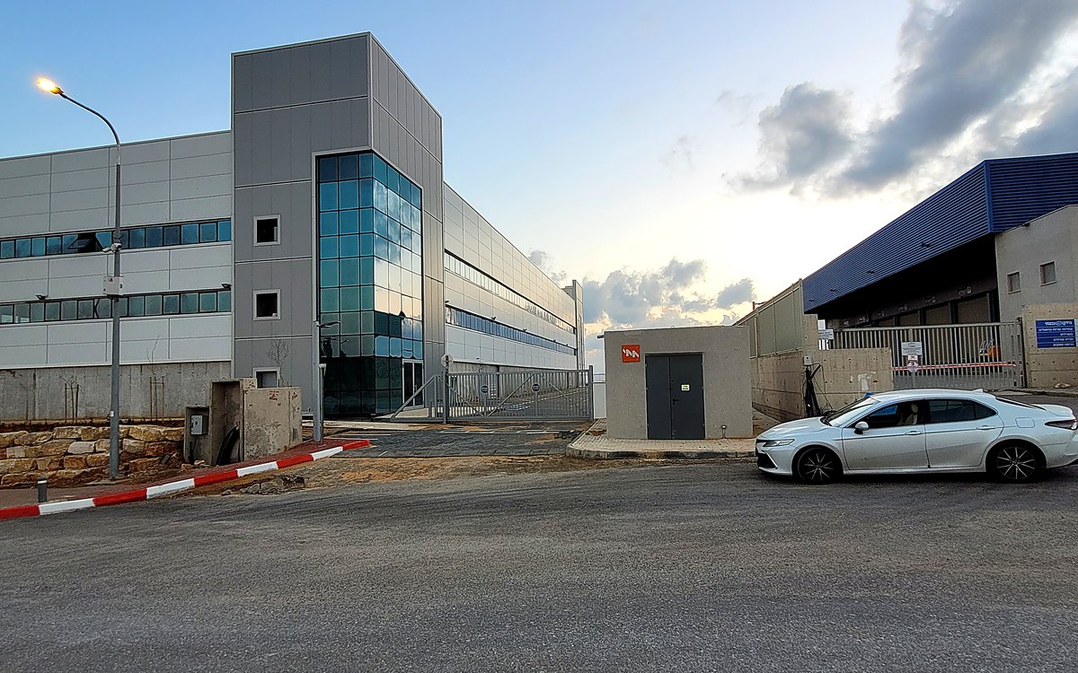 Glazed-Corner Industrial Building
