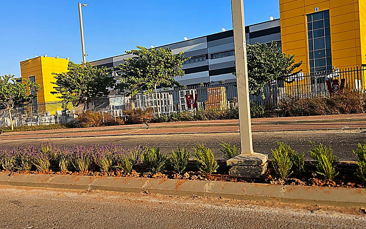 Last-Mile Logistics Center