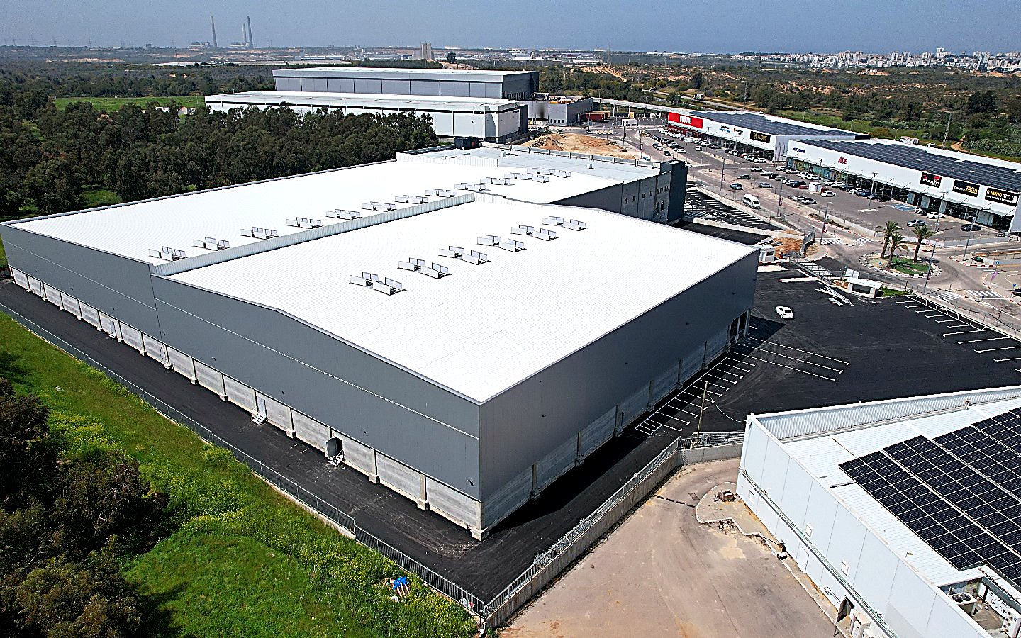 Aerial view — Twin-Bay Distribution Warehouse